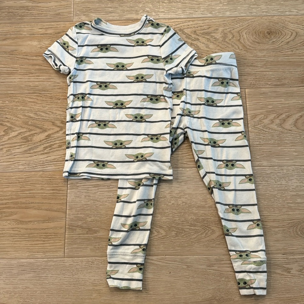 Gap Star Wars Yoda Pajamas size 4